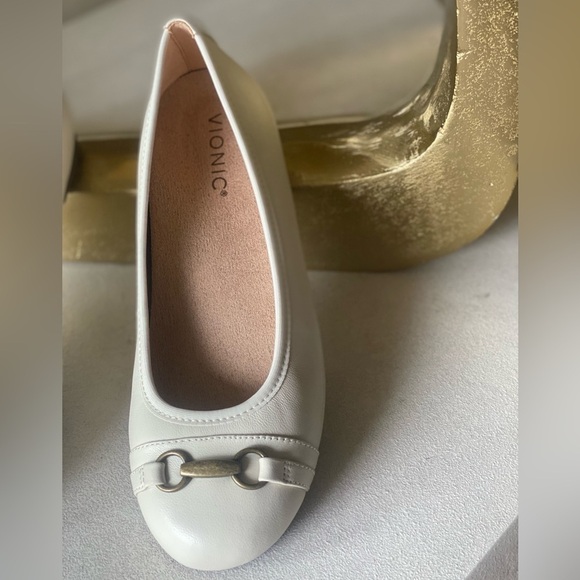 VIONIC Luxury Leather Ballerina Flats, Bone Color Women’s Size 7 NWOT Low heels - Picture 12 of 13